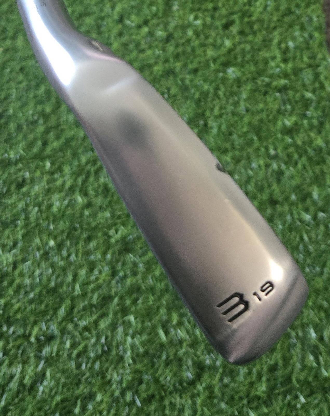 Honma TW-U Utility #3 Iron 19° Stiff Vizard 50 Graphite Shaft STUNNING CONDITION